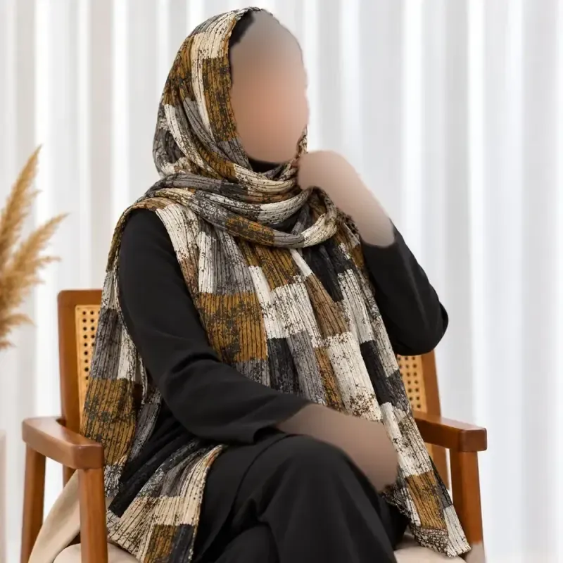 شال نخی برشکا طرحدار چهارخانه روزمره مشکی سفید - تصویر 7