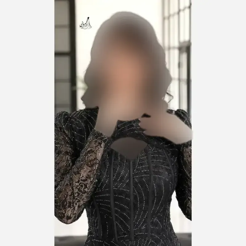 پیراهن مجلسی زنانه مدل هانا کاپدار باکسدوزی شده نگین دار پارچه طرحدار نگینی فلوک مخمل رنگ مشکی و قهوه ای - تصویر 8